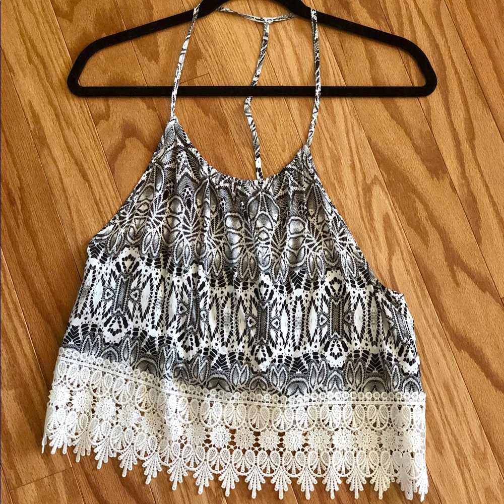 Spaghetti strapped crop top worn 1 time